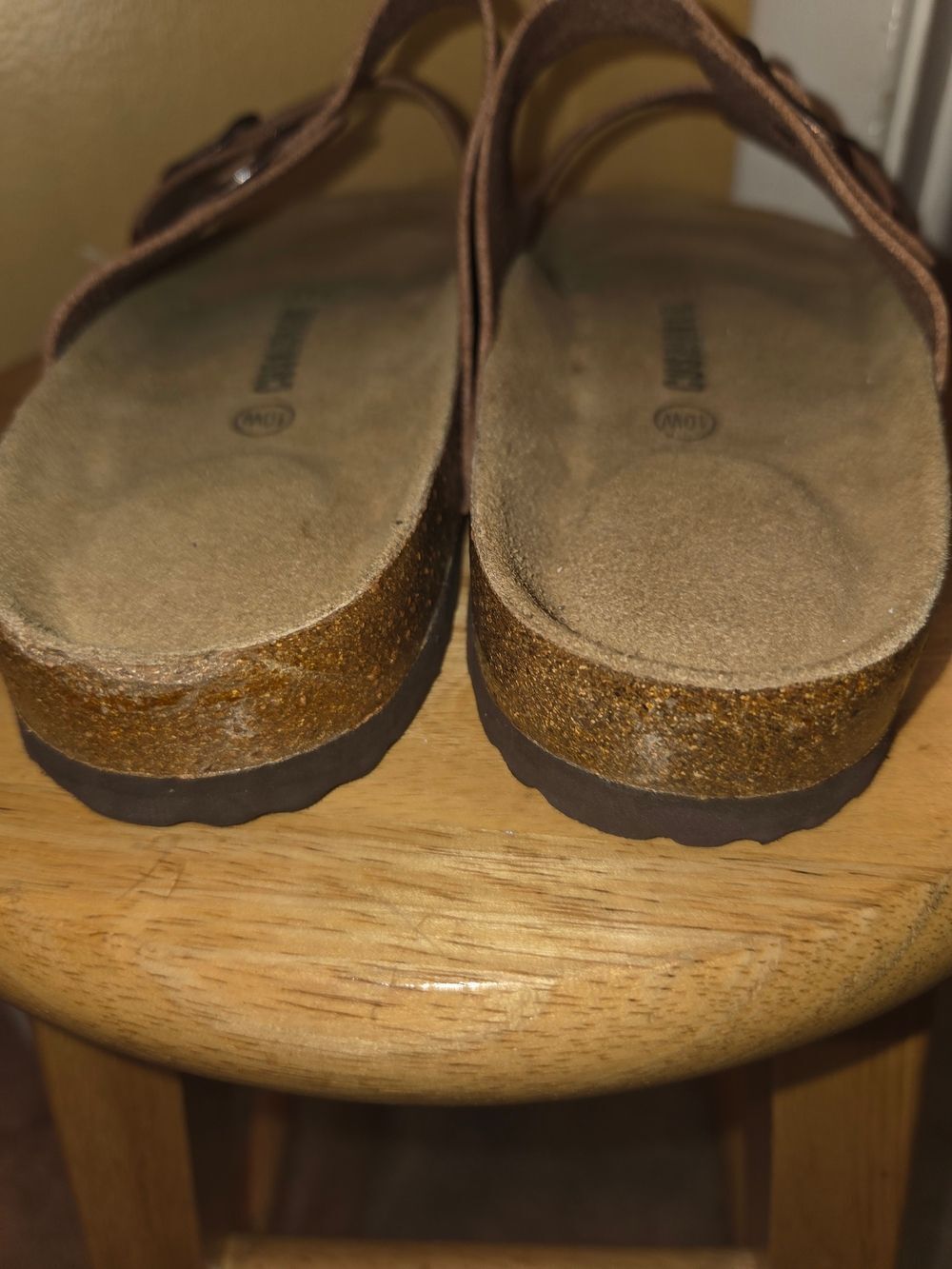 Comfort Buckle Sandals for Women - Brown - Picture 4 of 7